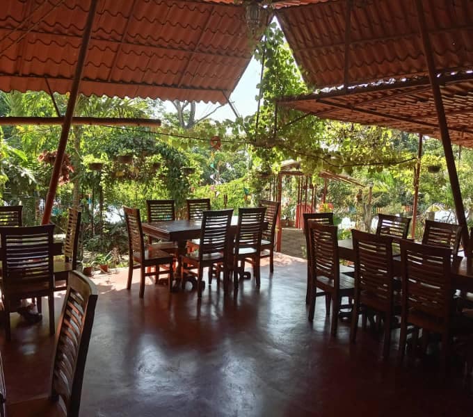 Interior del restaurante el encanto