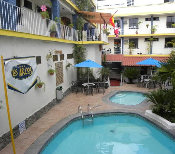 Hotel Los arcos